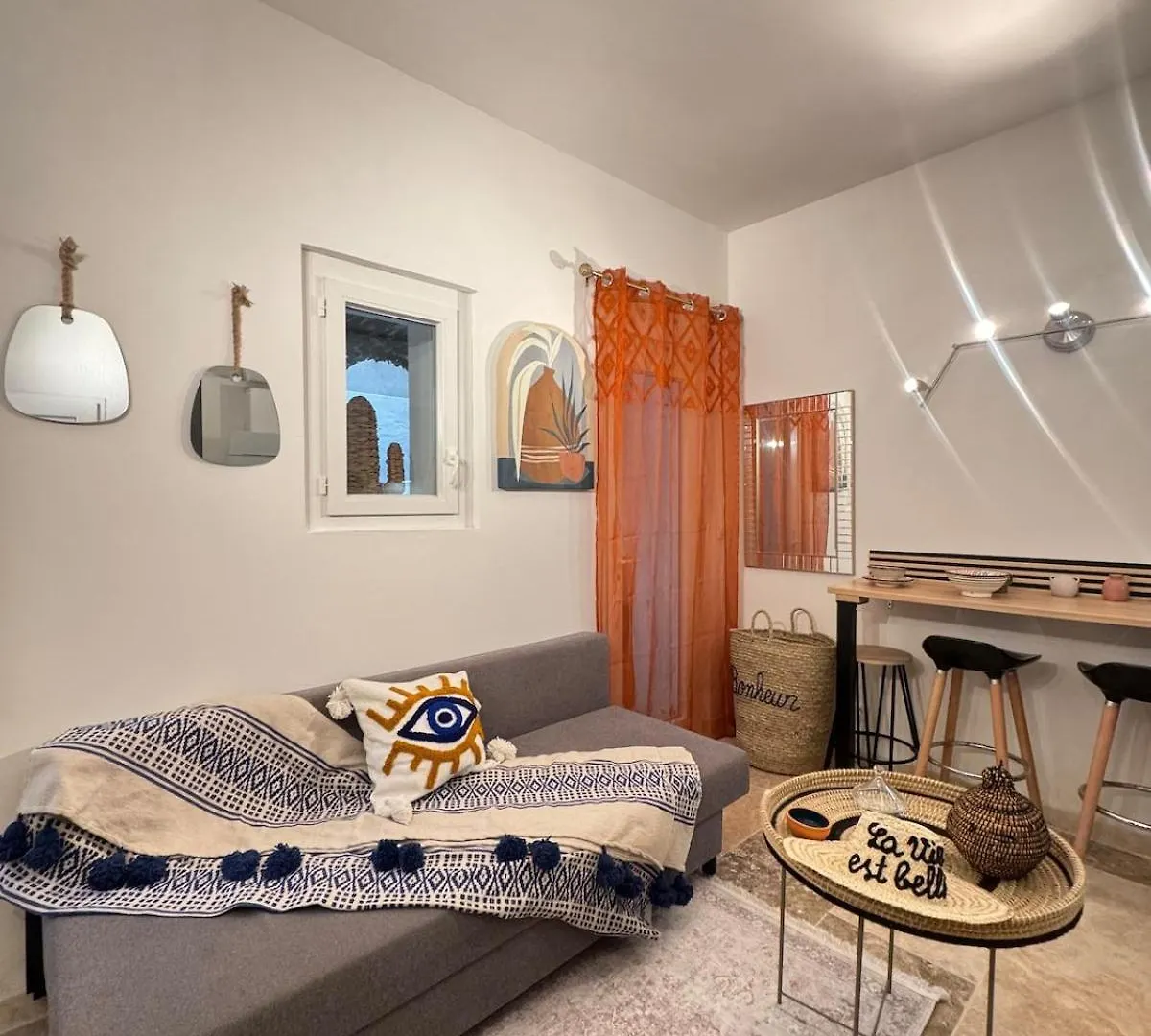 Appartement Avec Bain A Remous & Patio Avignon